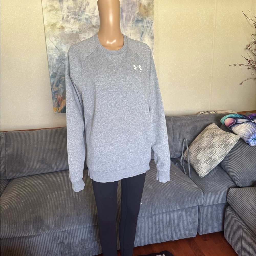 Under Armour Heather Gray Crewneck Sweatshirt Loose Fit